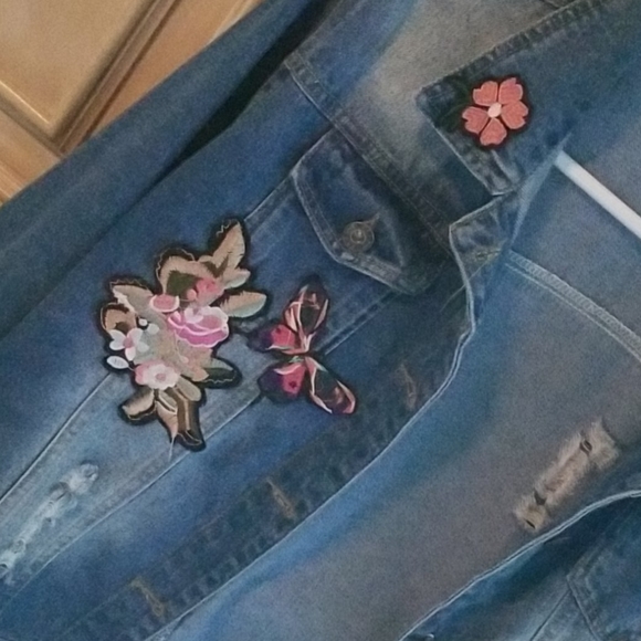 Jacket - Picture 3 of 5